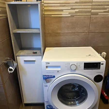 Vip Apartmant With Free Private Parking Apartment